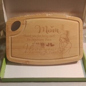 Mom Cutting Board